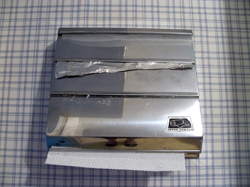aluminum foil and plastic wrap dispenser